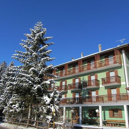 Albergo Monteverde Lavarone Buitenkant foto